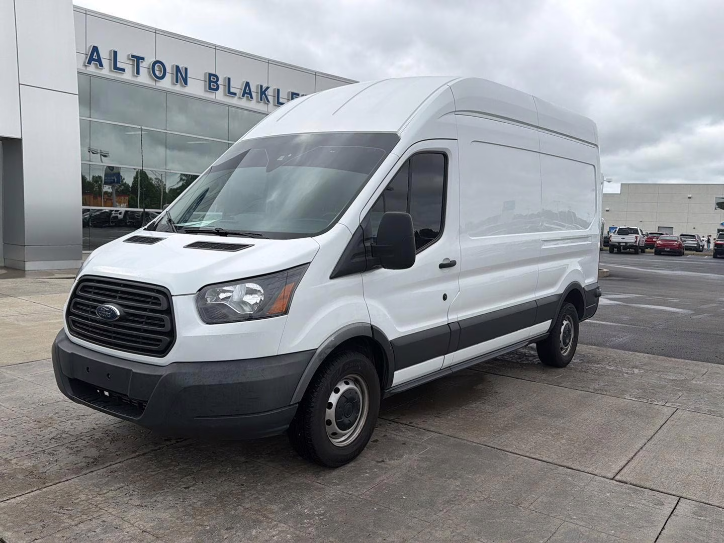 2018 Oxford White Ford Transit Van T-250 148  HI RF 9000 GVW RWD Van