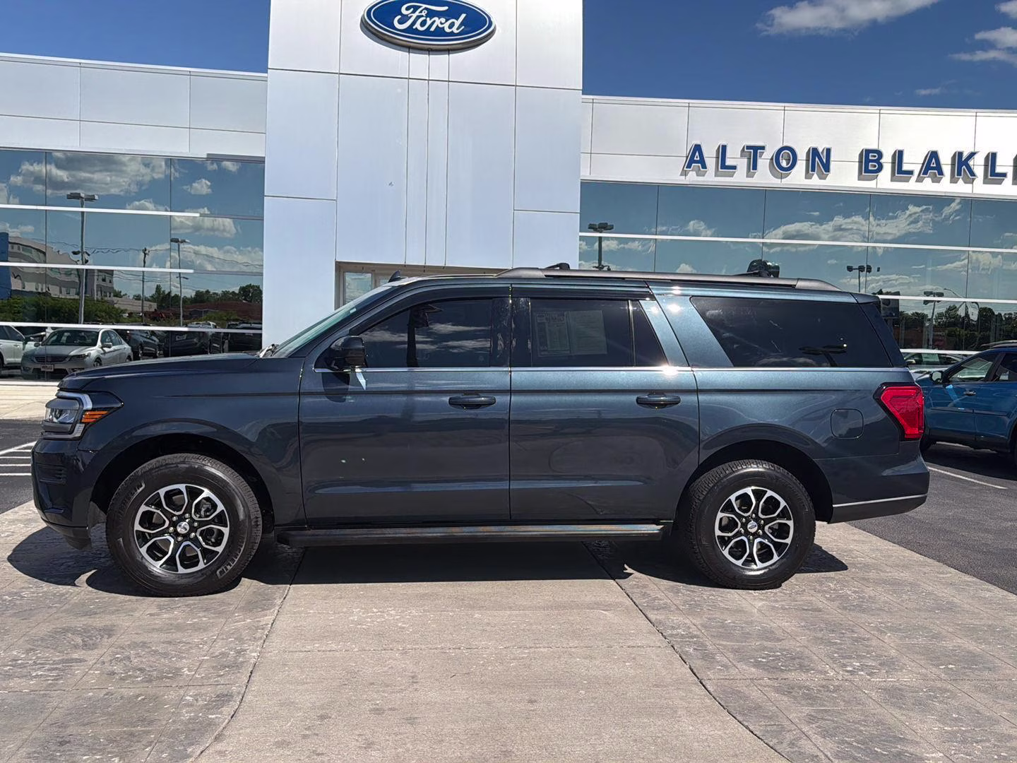 2024 Stone Blue Ford Expedition Max XLT 4X4 SUV