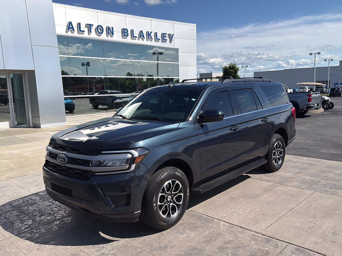 2024 Stone Blue Ford Expedition Max XLT 4X4 SUV