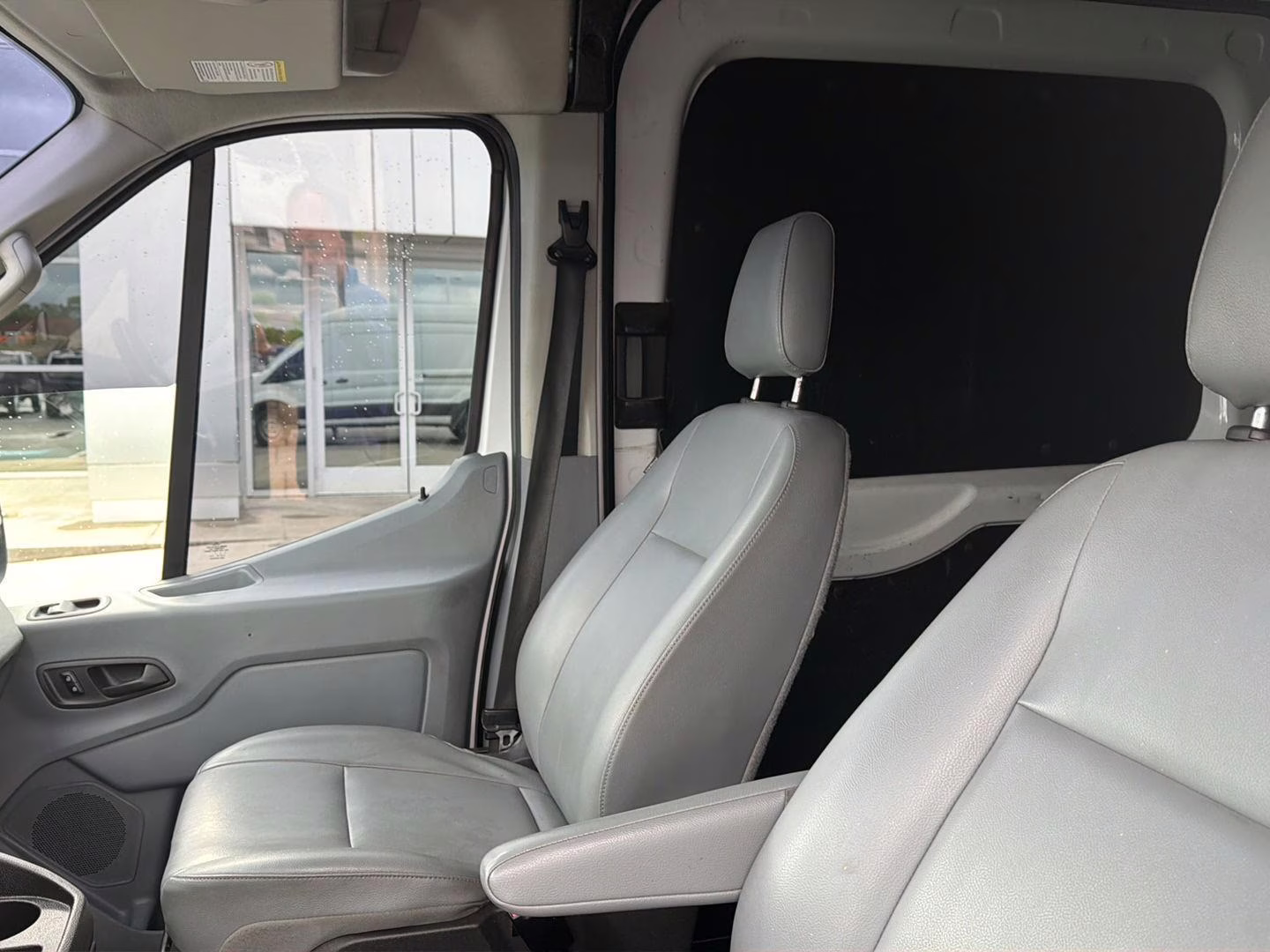2018 Oxford White Ford Transit Van T-250 148  HI RF 9000 GVW RWD Van