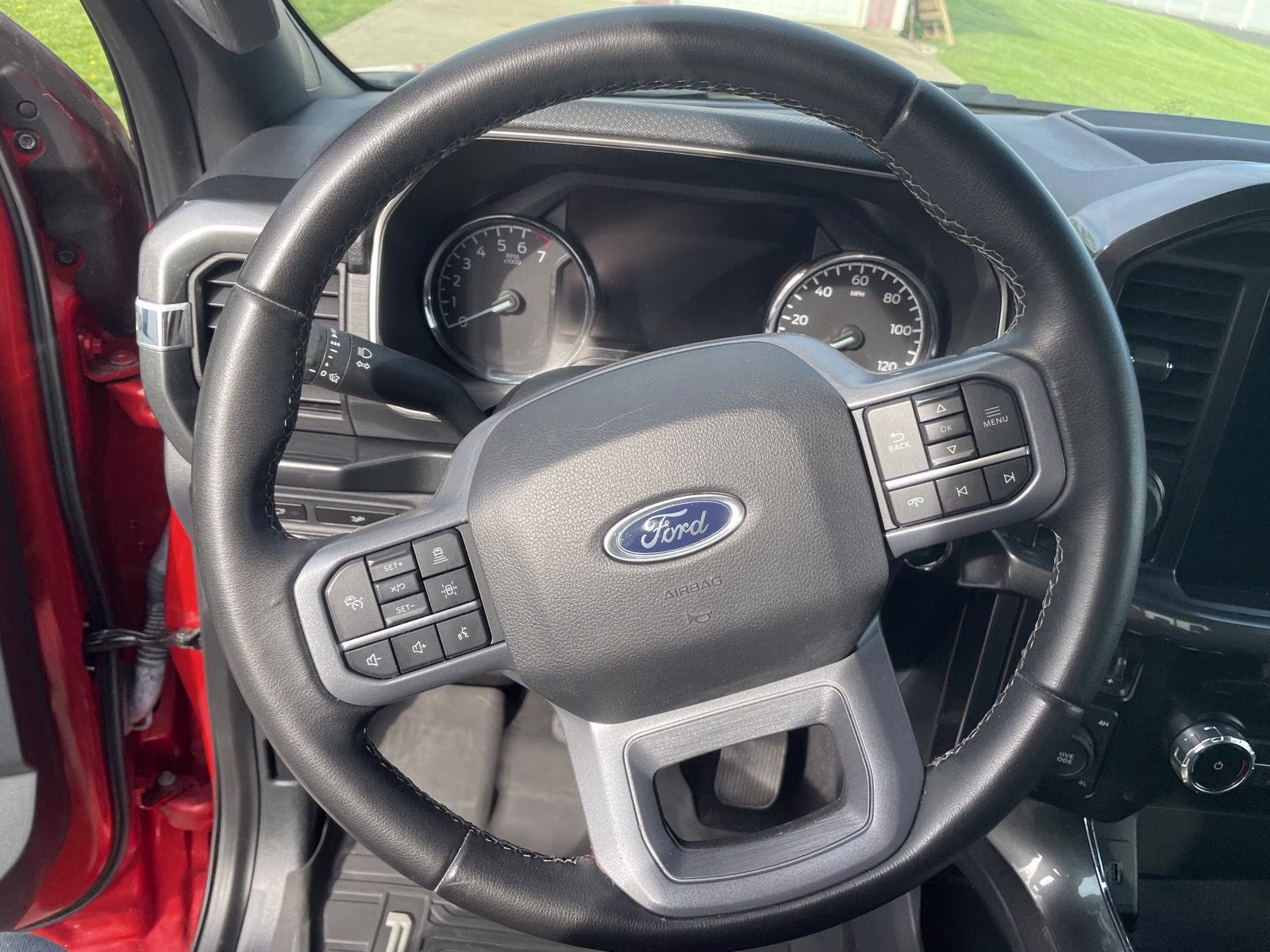 2023 Hot Pepper Red Tinted Clearcoat Ford F-150 XLT 4X4 Truck