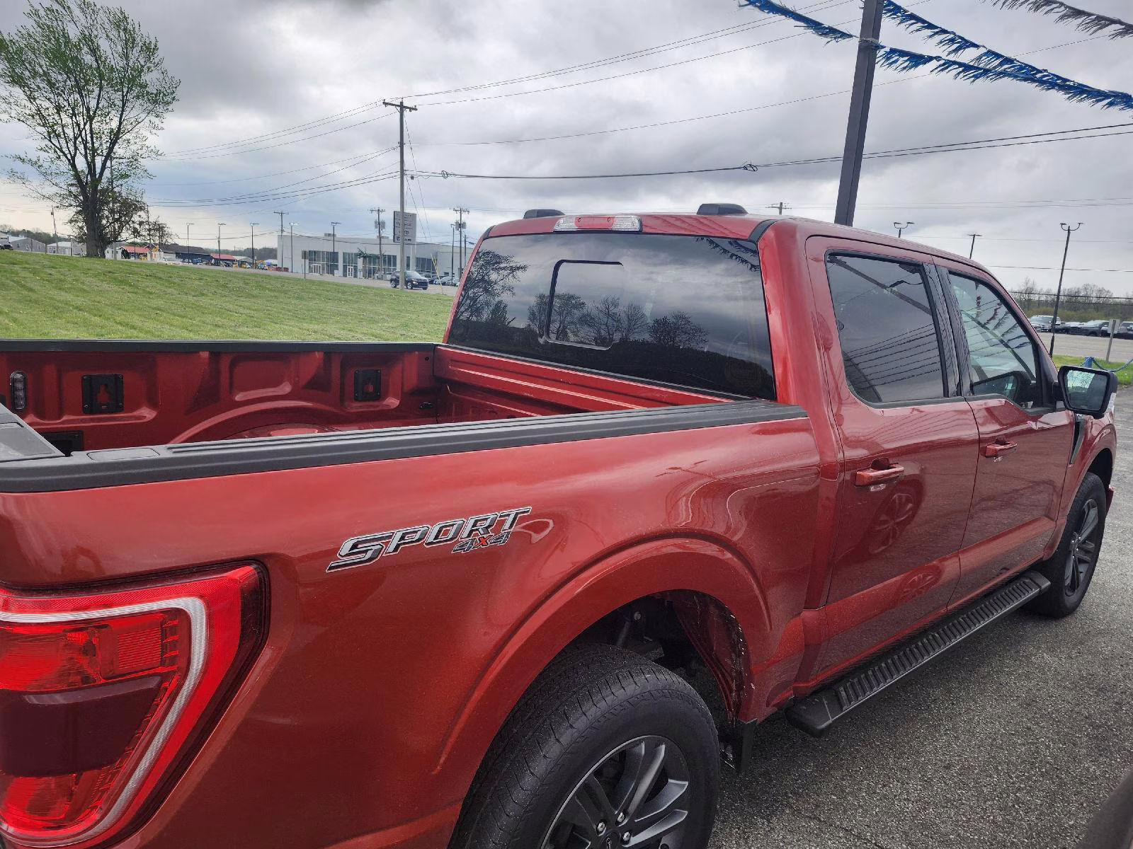 2023 Hot Pepper Red Tinted Clearcoat Ford F-150 XLT 4X4 Truck