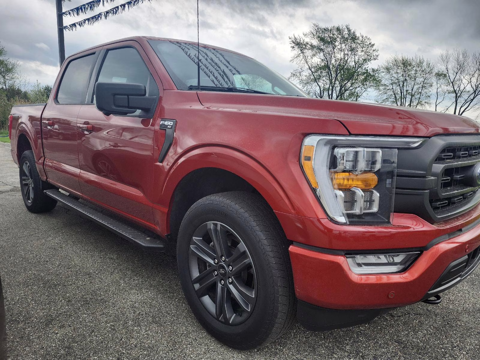 2023 Hot Pepper Red Tinted Clearcoat Ford F-150 XLT 4X4 Truck