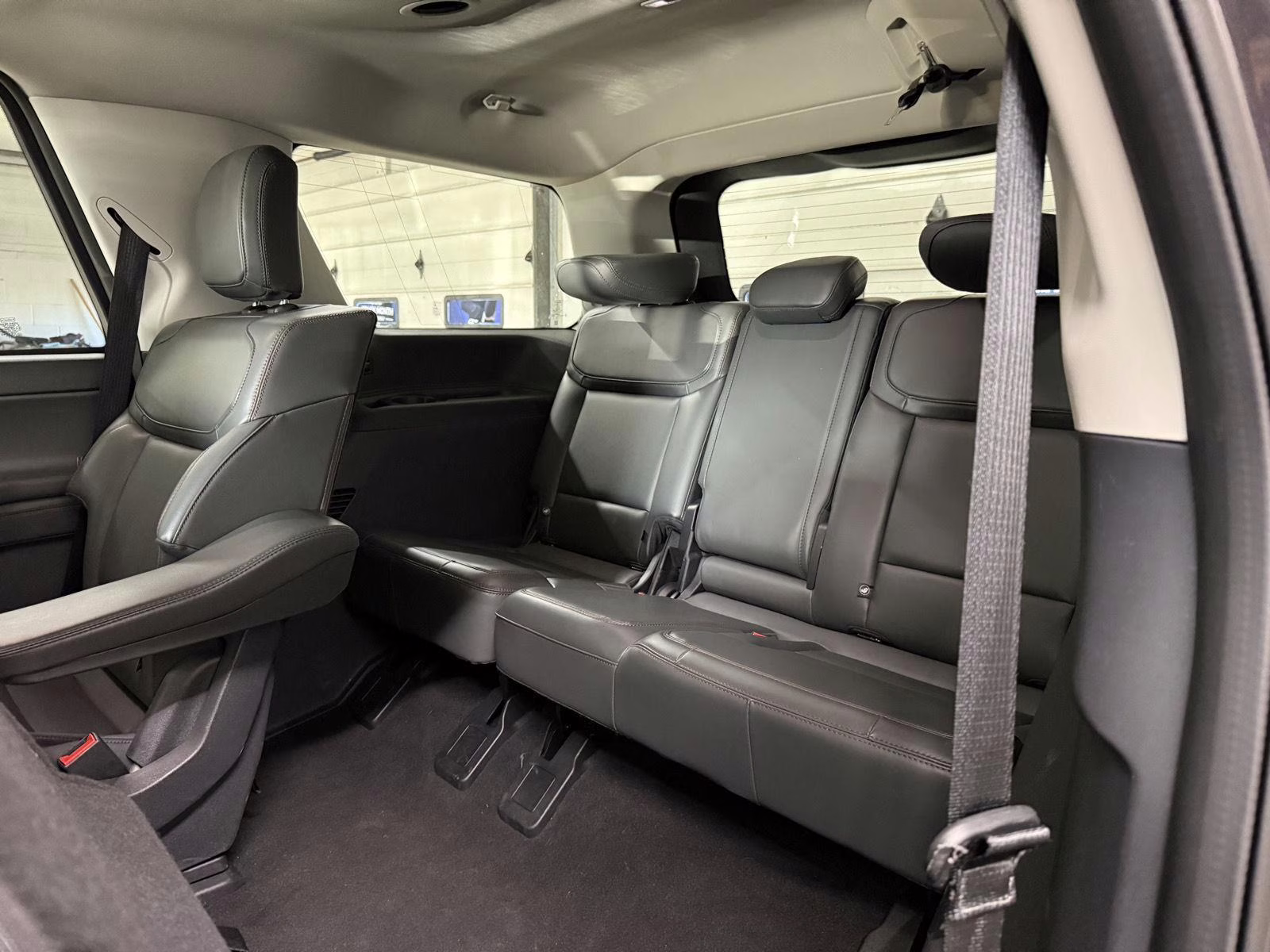 2025 Dark Matter Gray Metallic Ford Expedition Active 4X4 SUV