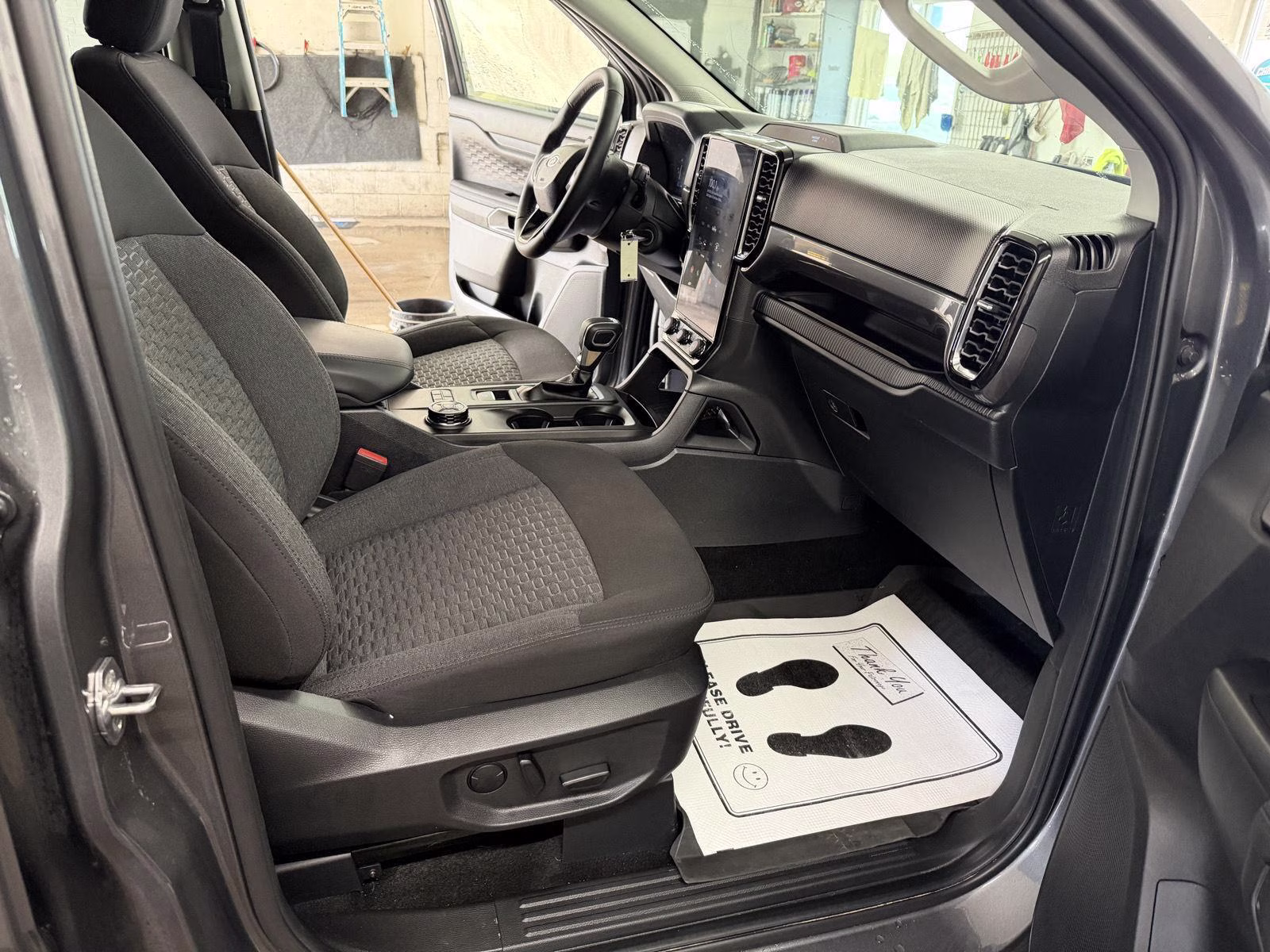 2025 Carbonized Gray Metallic Ford Ranger XLT 4X4 Truck