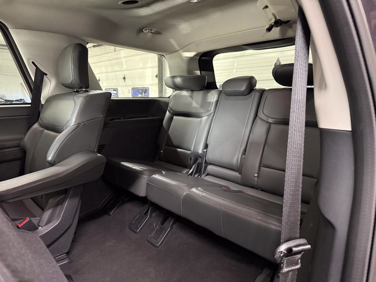2025 Dark Matter Gray Metallic Ford Expedition Active 4X4 SUV