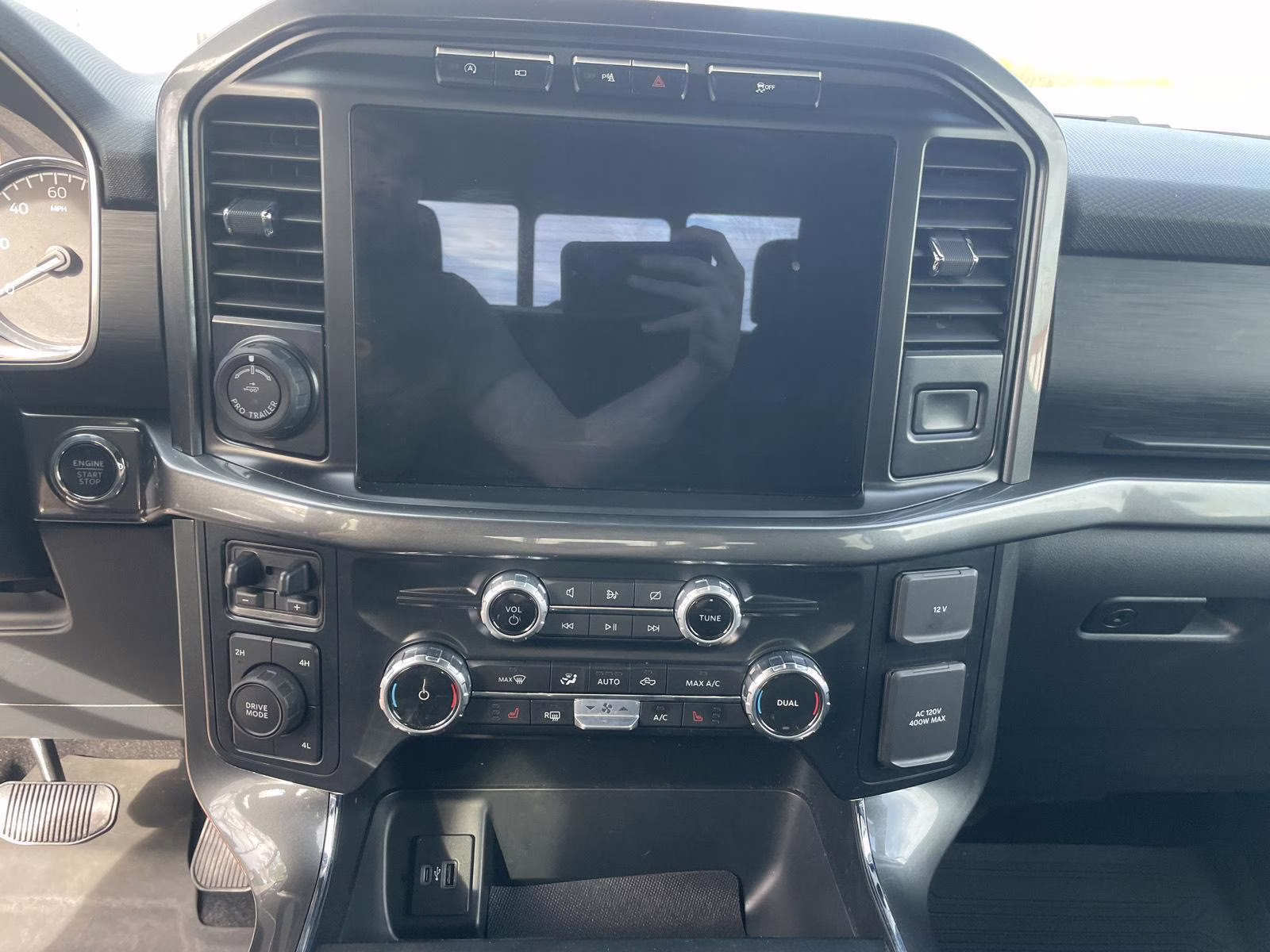 2023 Hot Pepper Red Tinted Clearcoat Ford F-150 XLT 4X4 Truck