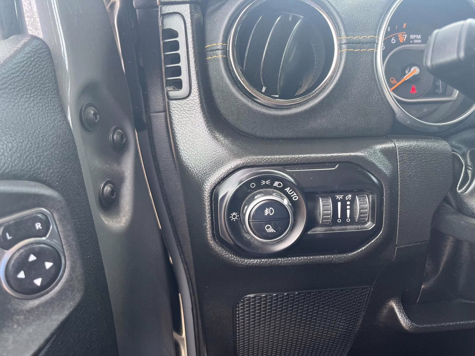 2022 Sting-Gray Clearcoat Jeep Gladiator High Altitude 4X4 Truck