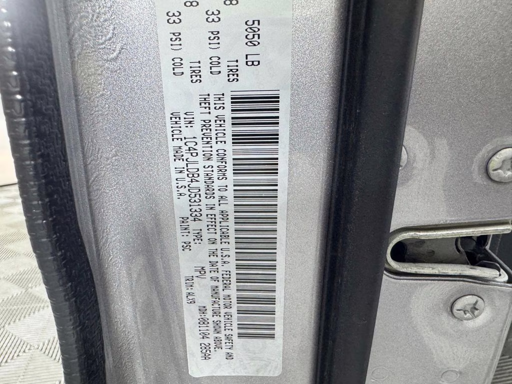 2018 Billet Silver Metallic Clearcoat Jeep Cherokee Limited FWD SUV