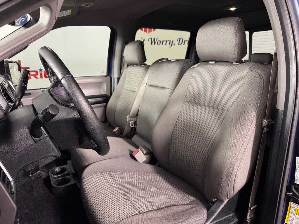 2015 Blue Ford F-150 XLT RWD Truck