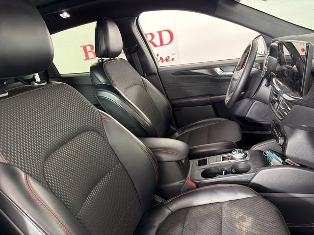 2024 White Metallic Ford Escape ST-Line FWD SUV