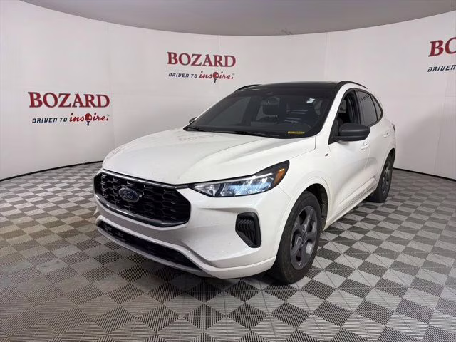 2024 White Metallic Ford Escape ST-Line FWD SUV