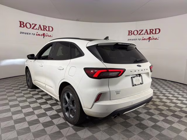 2024 White Metallic Ford Escape ST-Line FWD SUV