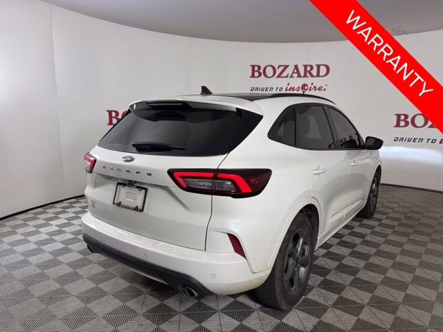 2024 White Metallic Ford Escape ST-Line FWD SUV
