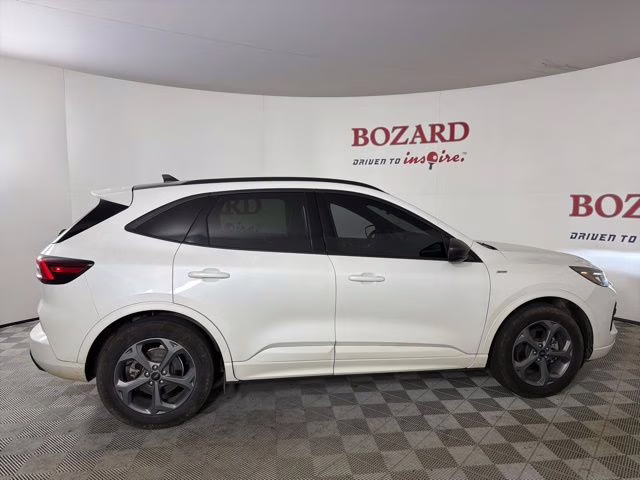 2024 White Metallic Ford Escape ST-Line FWD SUV