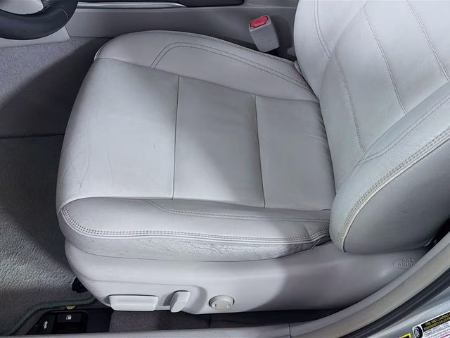 2015 Celestial Silver Metallic Toyota Camry XLE FWD Sedan