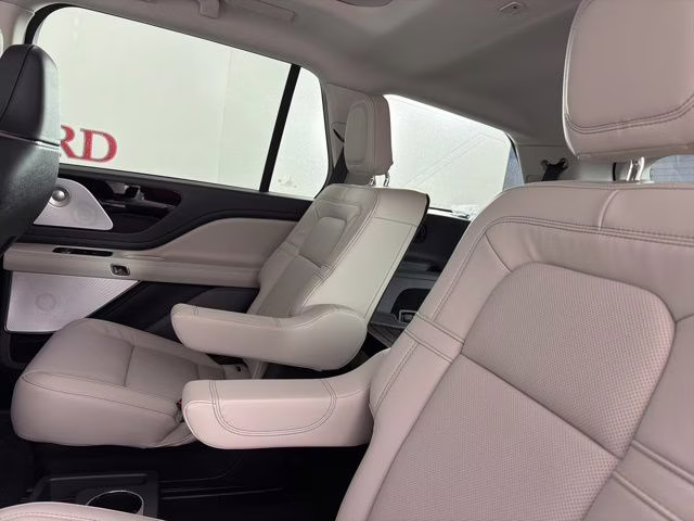 2025 Blue Metallic Lincoln Aviator Reserve AWD SUV