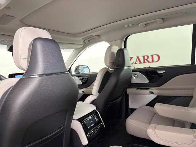 2025 Blue Metallic Lincoln Aviator Reserve AWD SUV