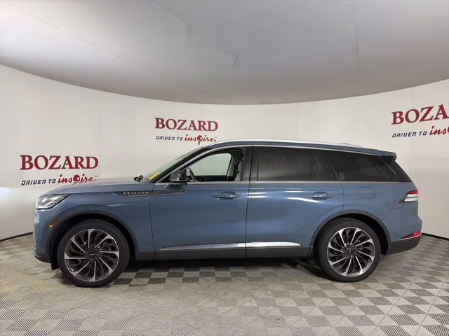 2025 Blue Metallic Lincoln Aviator Reserve AWD SUV