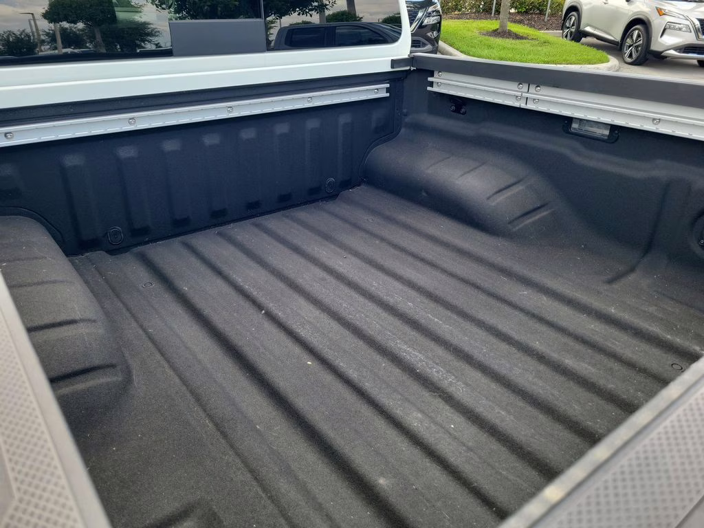 2023 Glacier White Nissan Frontier PRO-X RWD Truck