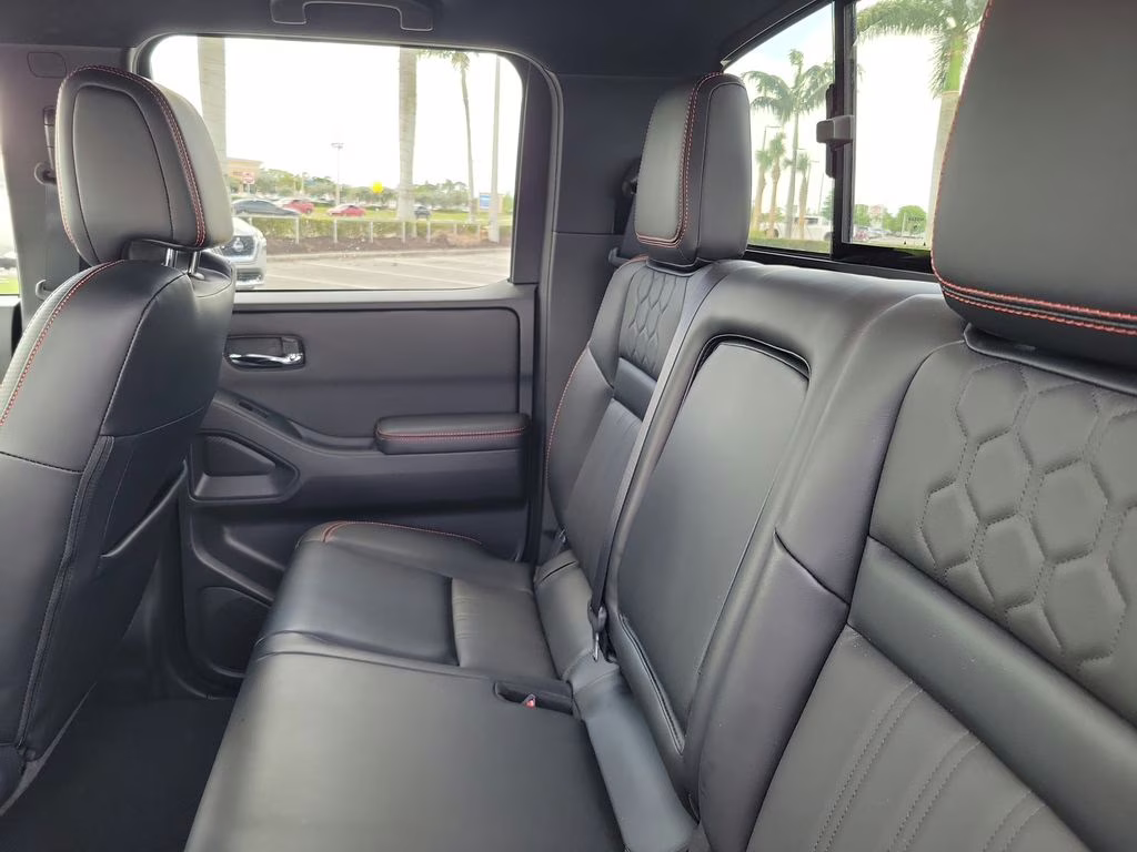 2023 Glacier White Nissan Frontier PRO-X RWD Truck