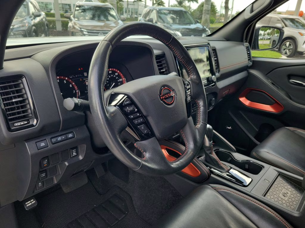 2023 Glacier White Nissan Frontier PRO-X RWD Truck