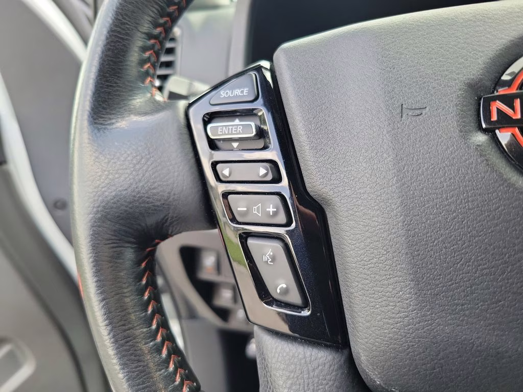 2023 Glacier White Nissan Frontier PRO-X RWD Truck