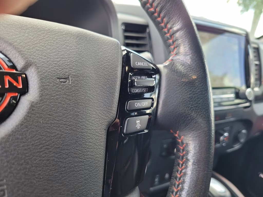 2023 Glacier White Nissan Frontier PRO-X RWD Truck