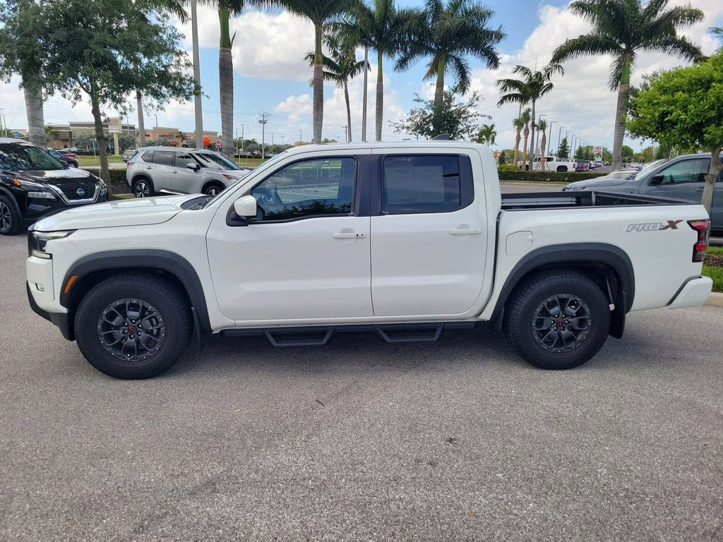 2023 Glacier White Nissan Frontier PRO-X RWD Truck