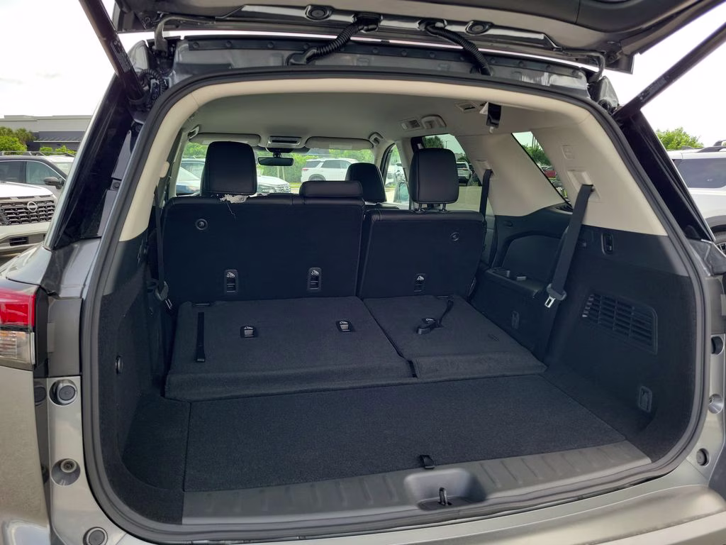 2026 Gun Metallic Nissan Pathfinder SL FWD SUV