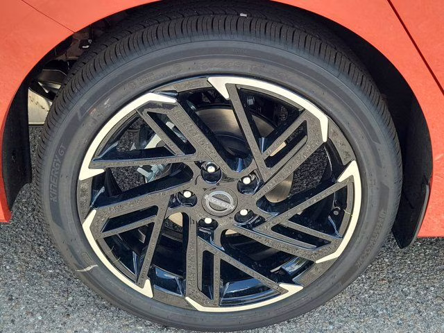 2026 Energetic Ember/Super Blk Nissan Sentra SR FWD Sedan