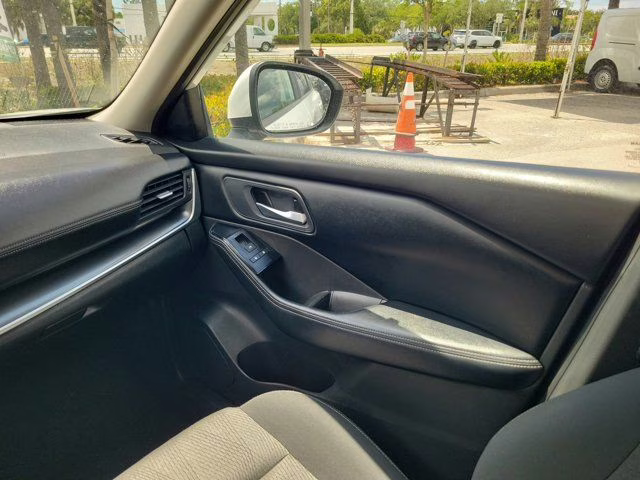2025 Everest White Pearl Nissan Rogue SV AWD SUV