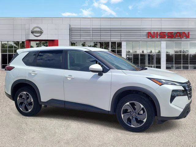 2025 Everest White Pearl Nissan Rogue SV AWD SUV