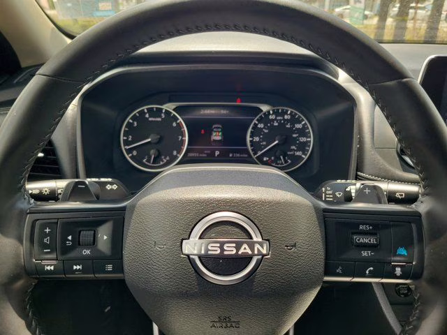 2025 Everest White Pearl Nissan Rogue SV AWD SUV