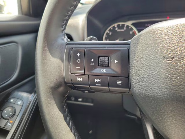 2025 Everest White Pearl Nissan Rogue SV AWD SUV