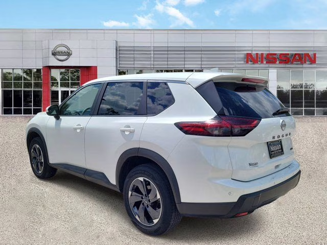 2025 Everest White Pearl Nissan Rogue SV AWD SUV