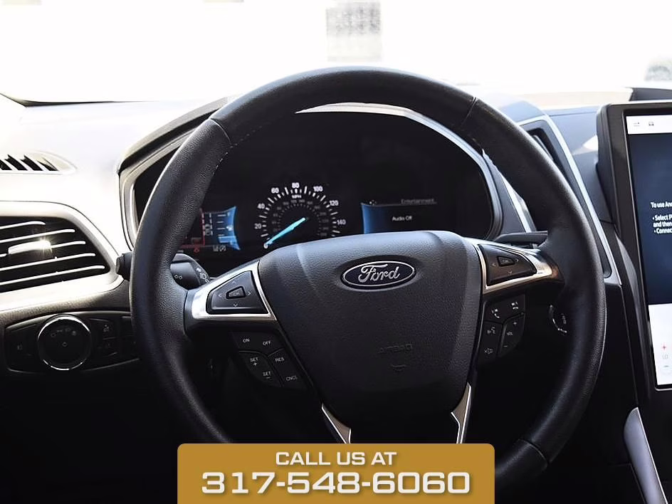 2024 White Metallic Ford Edge SEL AWD SUV