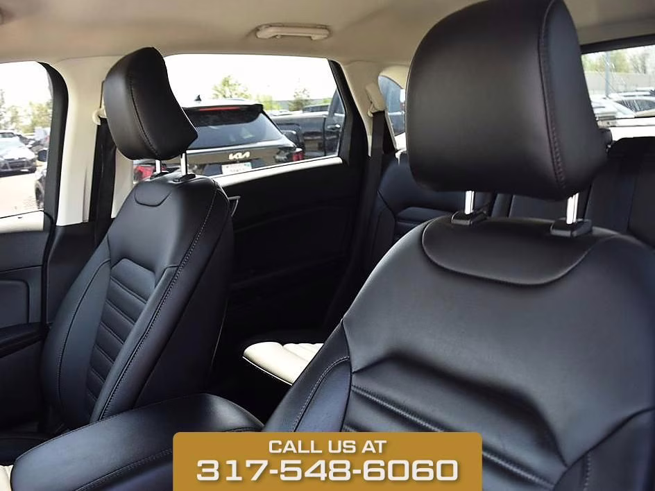 2024 White Metallic Ford Edge SEL AWD SUV