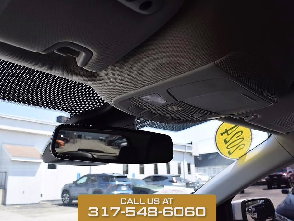 2024 White Metallic Ford Edge SEL AWD SUV