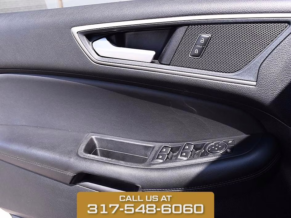 2024 White Metallic Ford Edge SEL AWD SUV