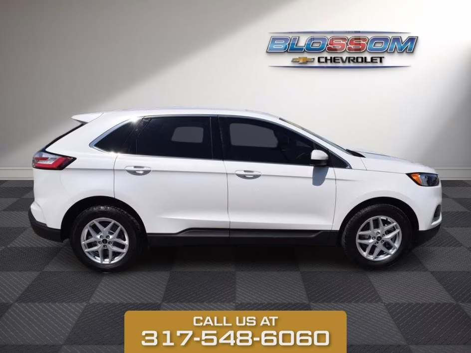 2024 White Metallic Ford Edge SEL AWD SUV