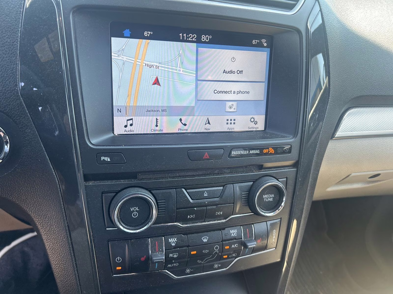 2018 Shadow Black Ford Explorer XLT FWD SUV