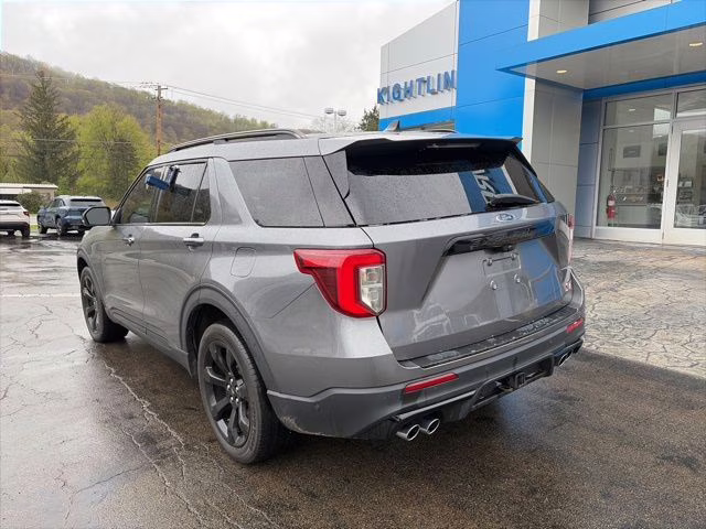 2021 Gray Metallic Ford Explorer ST 4X4 SUV