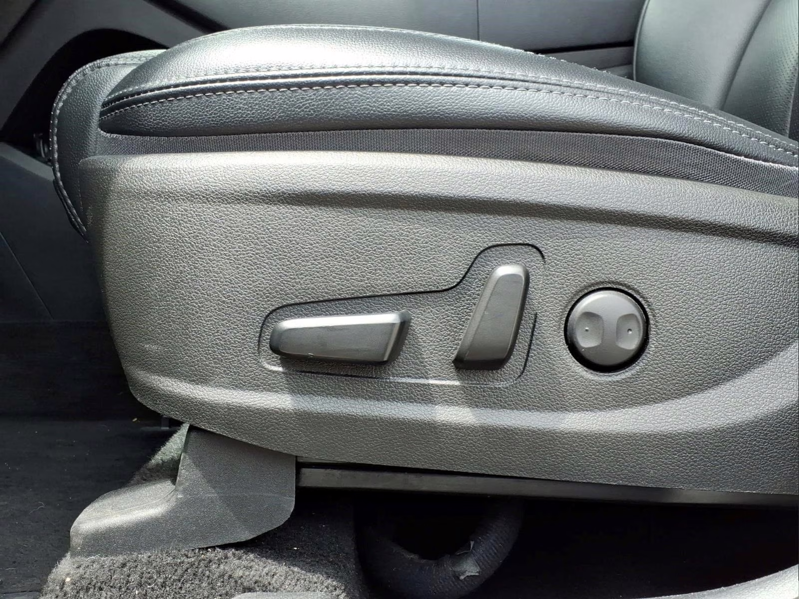 2023 Shimmering Silver Hyundai Santa Fe XRT AWD SUV