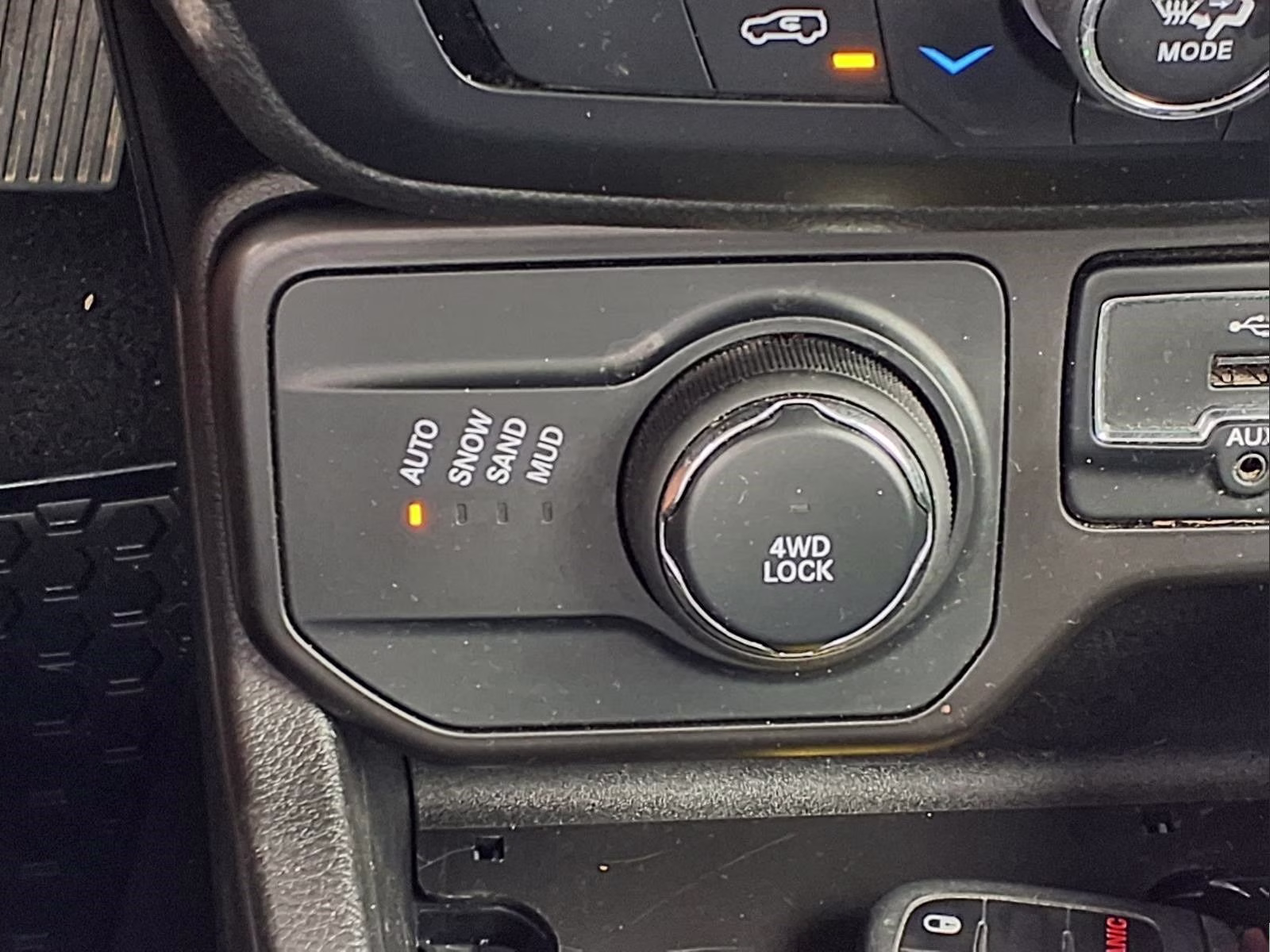 2021 Sting-Gray Clearcoat Jeep Renegade Latitude 4X4 SUV