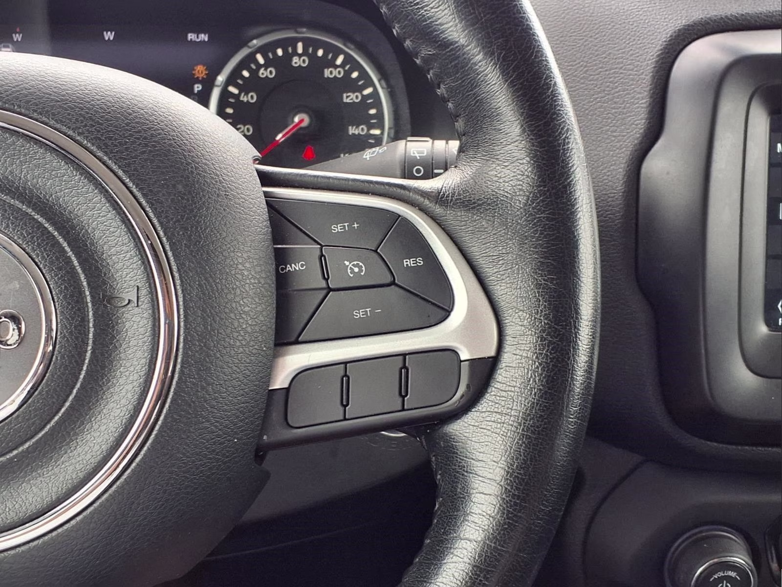 2021 Sting-Gray Clearcoat Jeep Renegade Latitude 4X4 SUV