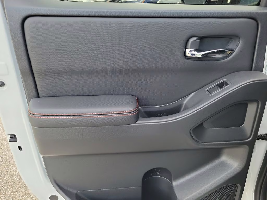 2023 Glacier White Nissan Frontier PRO-X RWD Truck