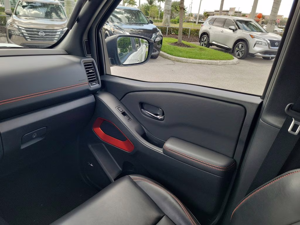 2023 Glacier White Nissan Frontier PRO-X RWD Truck