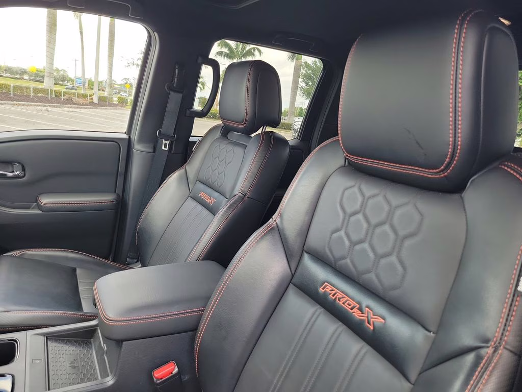 2023 Glacier White Nissan Frontier PRO-X RWD Truck