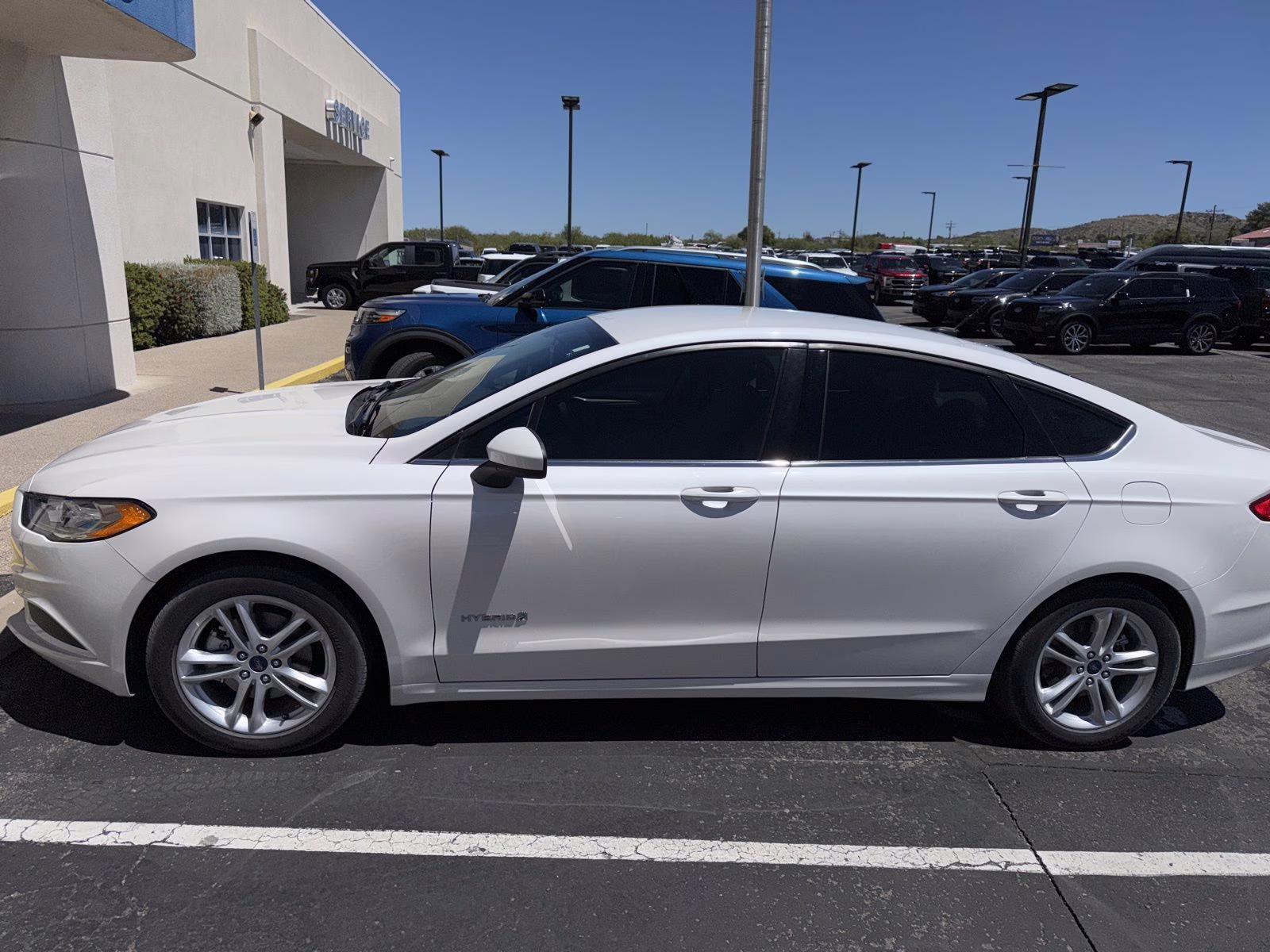 Used 2018 Ford Fusion Hybrid SE with VIN 3FA6P0LU6JR167877 for sale in Oracle, AZ